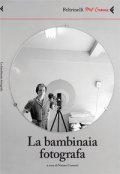 La bambinaia fotografa